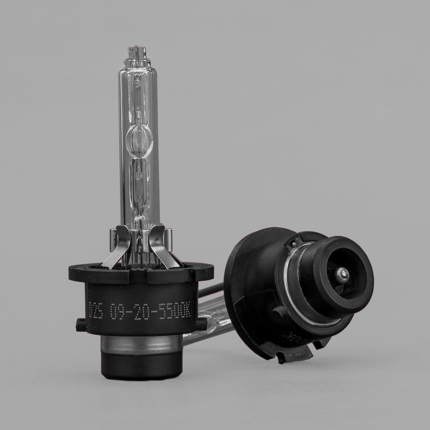 D2S Xenon 35W HID Bulbs (Pair) – Off Grid 4×4